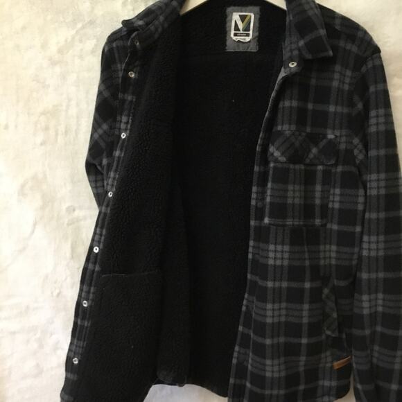Voyager Dark Gray Plaid Sherpa Shirt - Picture 10 of 16
